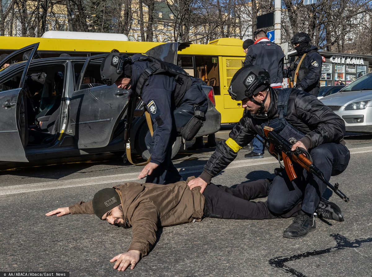 obrona kijowa, dywersant, policja, ukraińska policja, policjanci, kijów